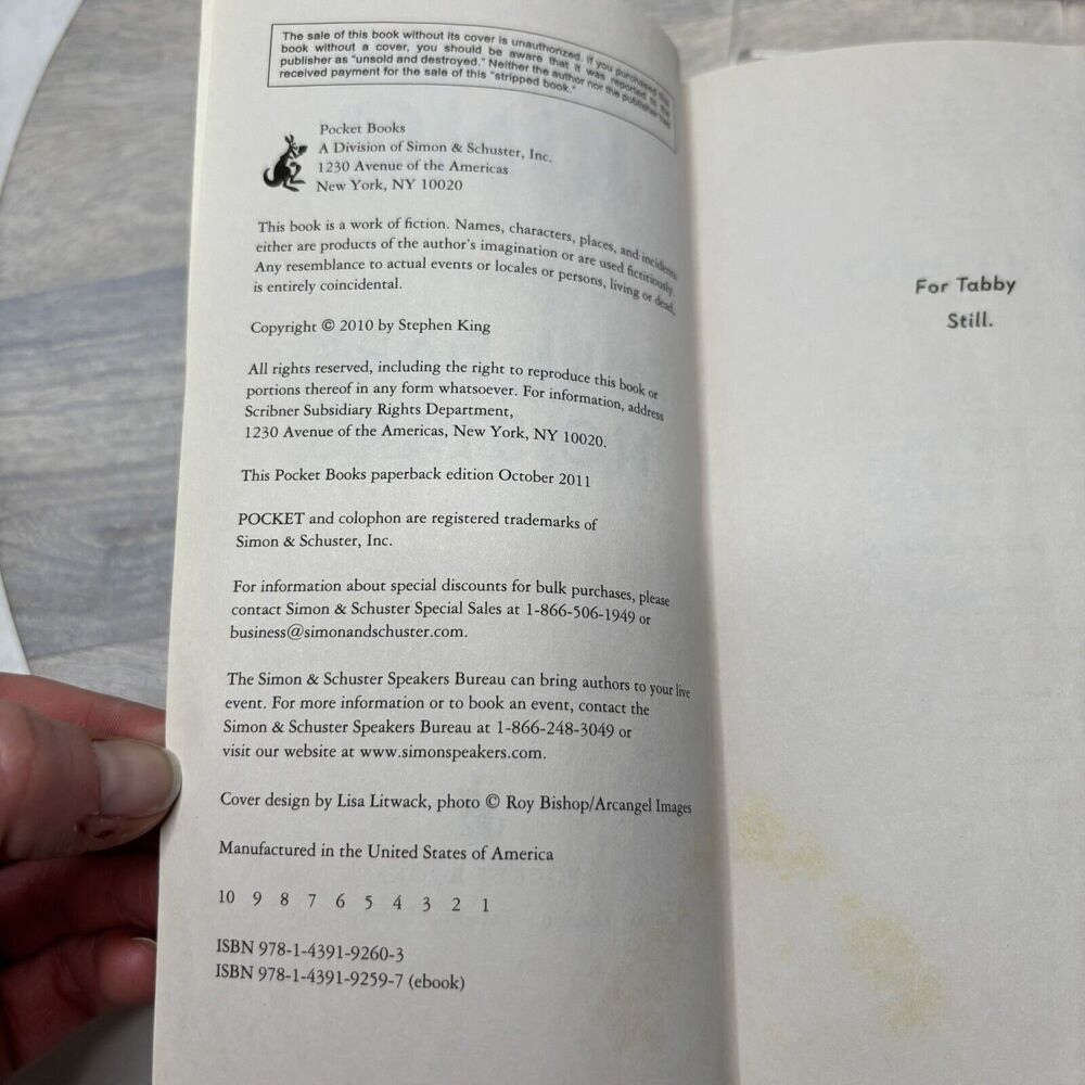 Full Dark, No Stars: Stories - Picture 3 of 4